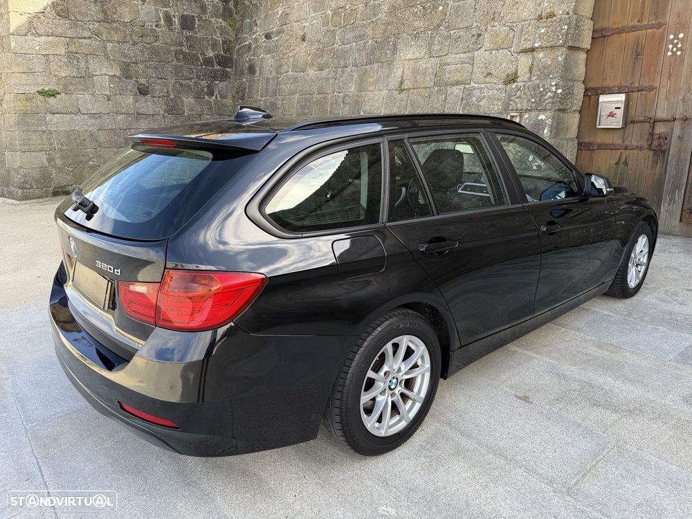 BMW 320 d Touring LifeStyle - 10