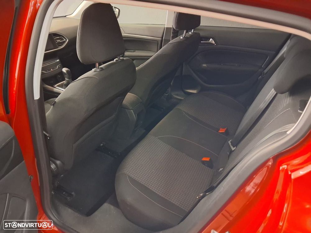 Peugeot 308 - 15