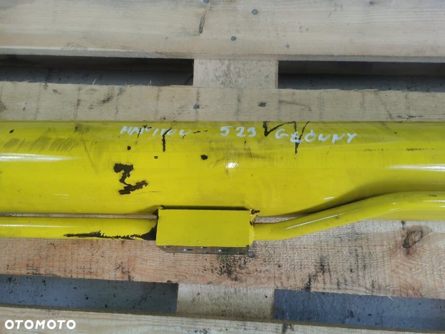 Cylinder hydrauliczny podnoszenia teleskopa Manitou MLT 523 - 6