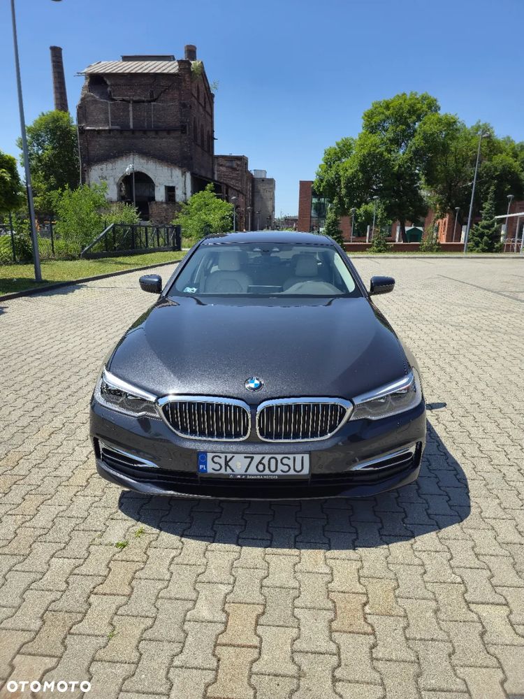 BMW Seria 5 520d xDrive Luxury Line - 4