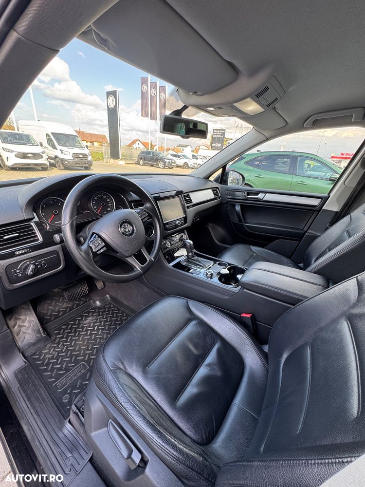 Volkswagen Touareg 3.0 V6 TDI BMT - 8