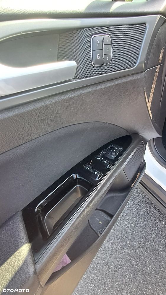 Ford Mondeo 1.5 EcoBoost Trend - 10