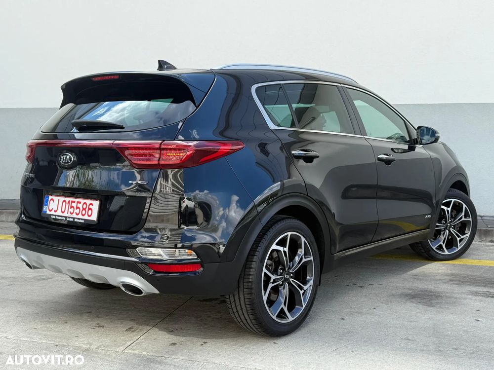Kia Sportage 2.0 CRDI AWD Eco-Dynamics+ (48V M-H) Aut. GT LINE - 3