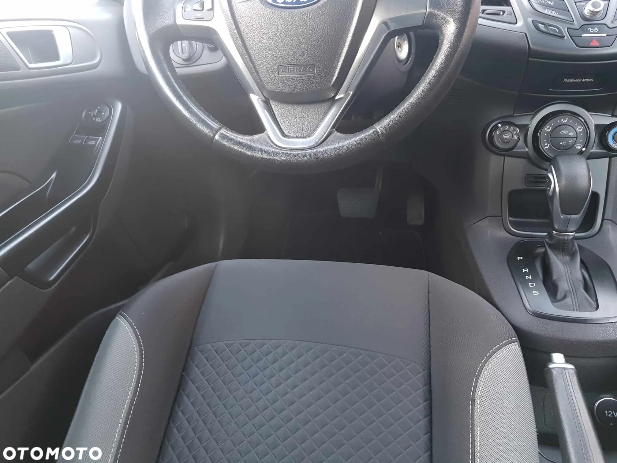 Ford Fiesta - 20
