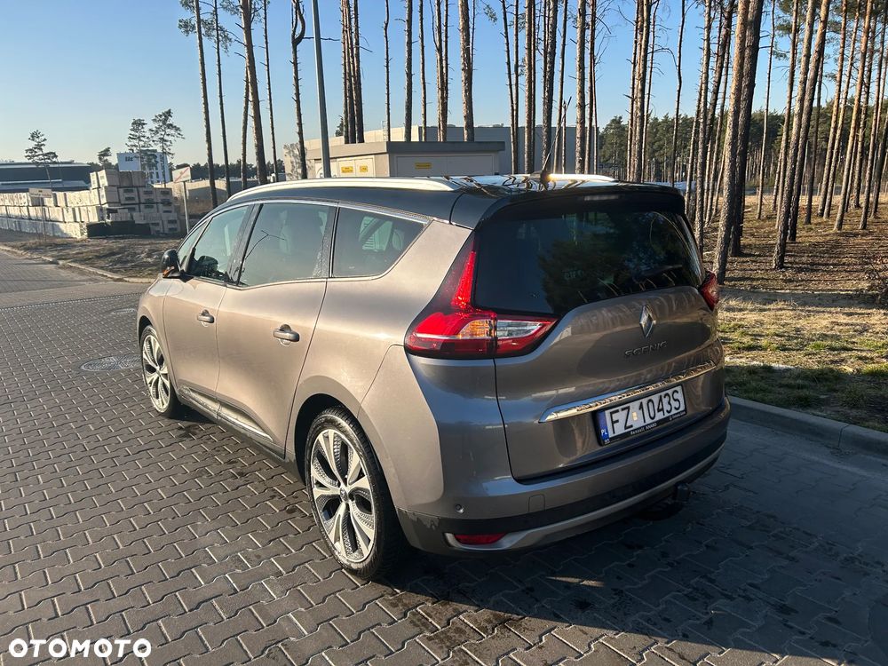 Renault Grand Scenic - 24