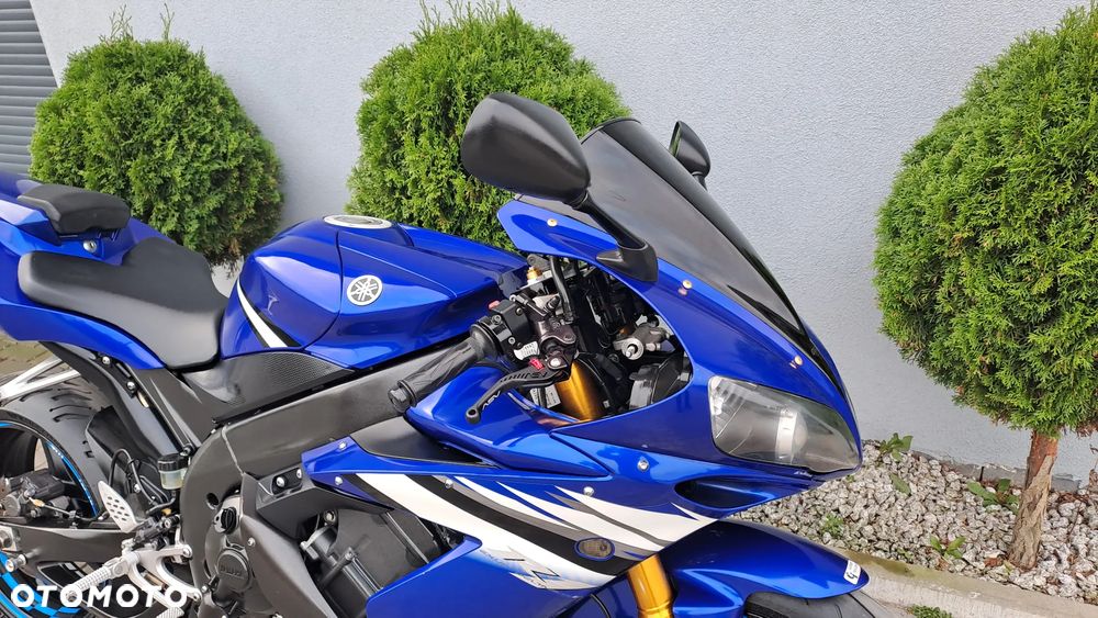 Yamaha R1 - 7
