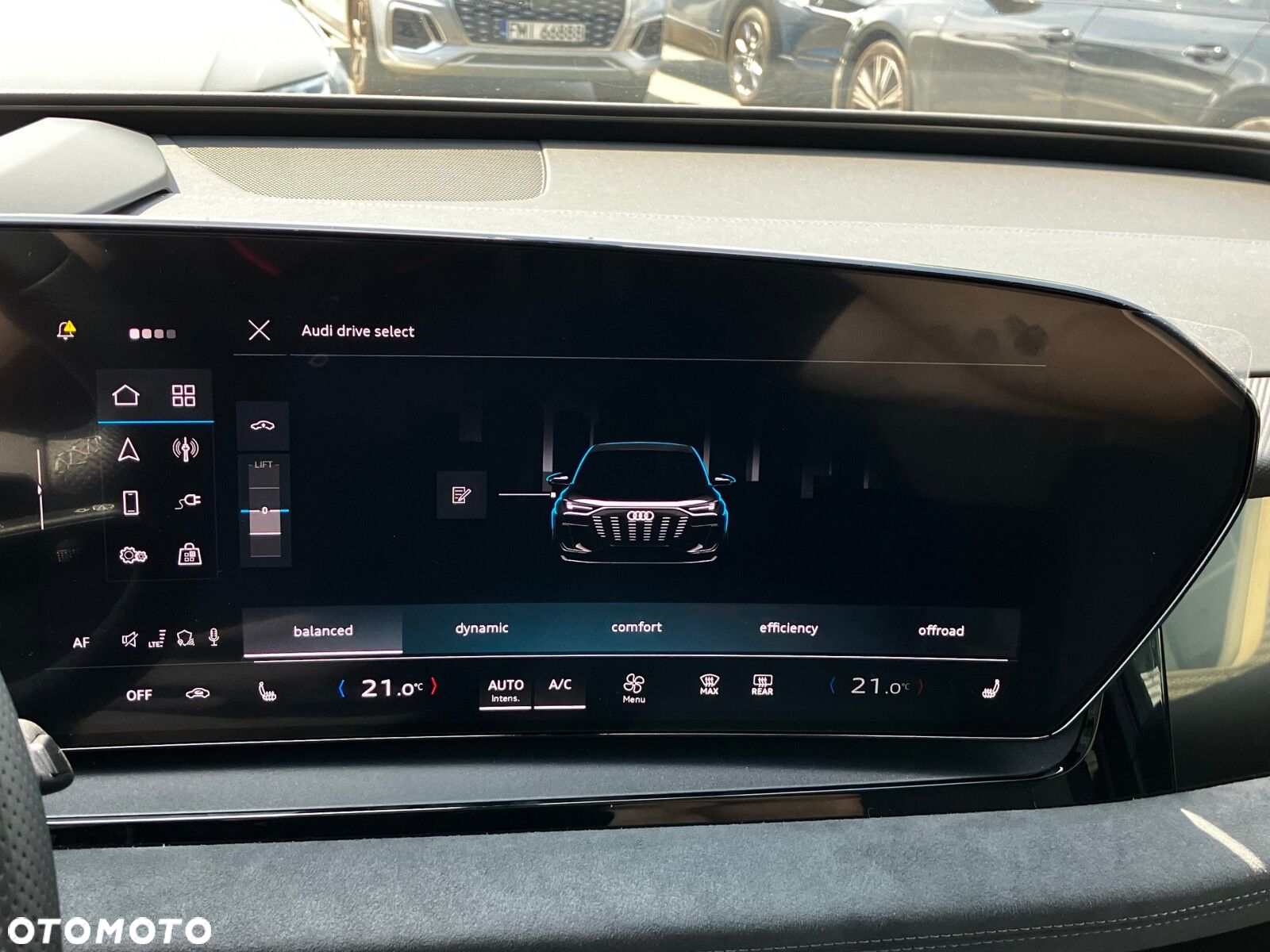 Audi Q6 e-tron - 30