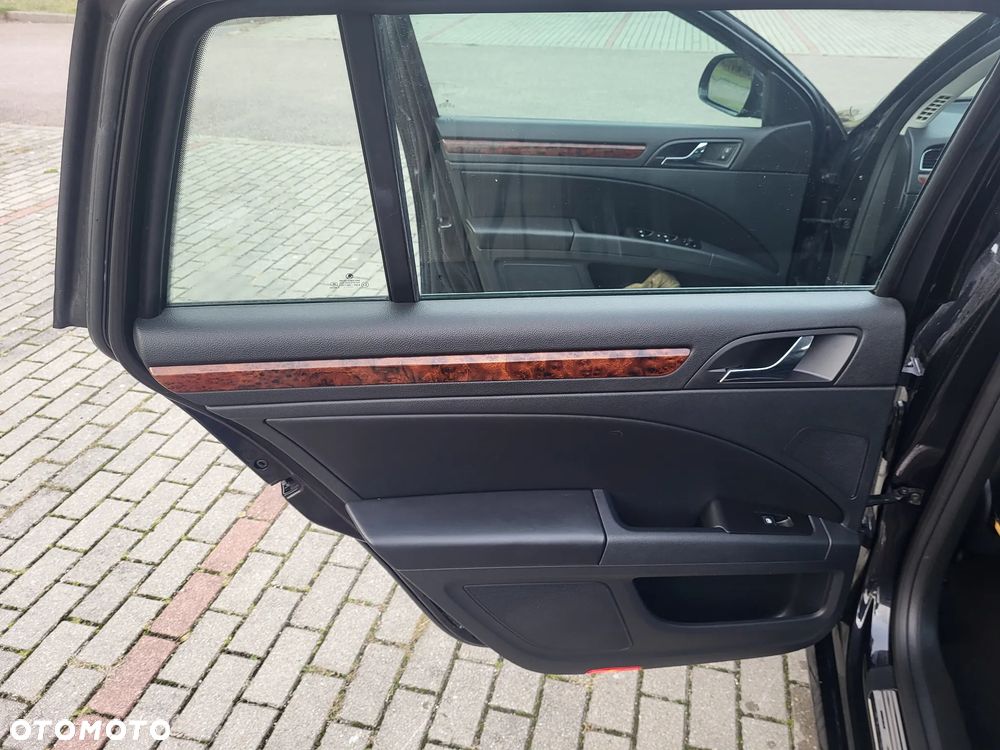 Skoda Superb 2.0 TDI Comfort DSG - 19