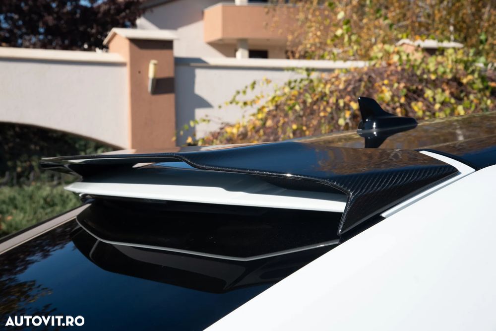 Lamborghini URUS Standard - 13