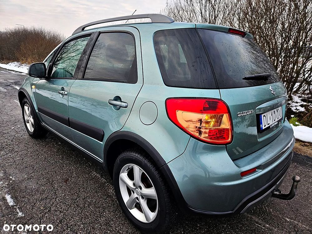 Suzuki SX4 1.6 Topline Edition 4WD - 5