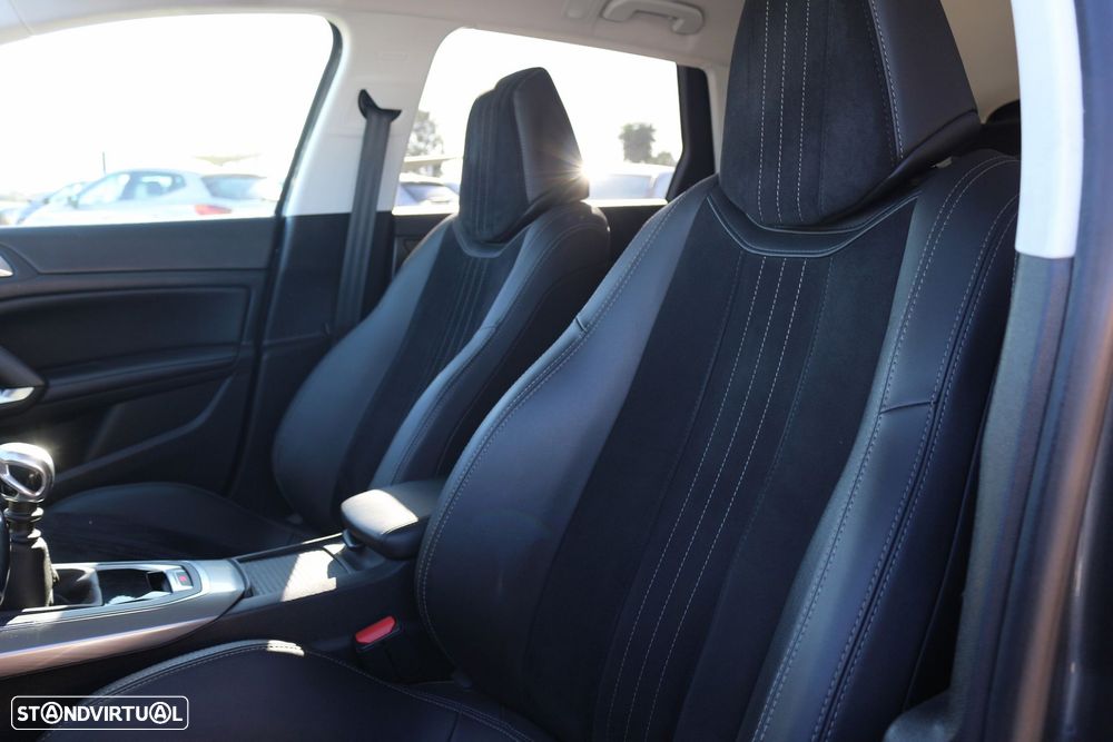 Peugeot 308 SW 1.5 BlueHDi Allure - 24