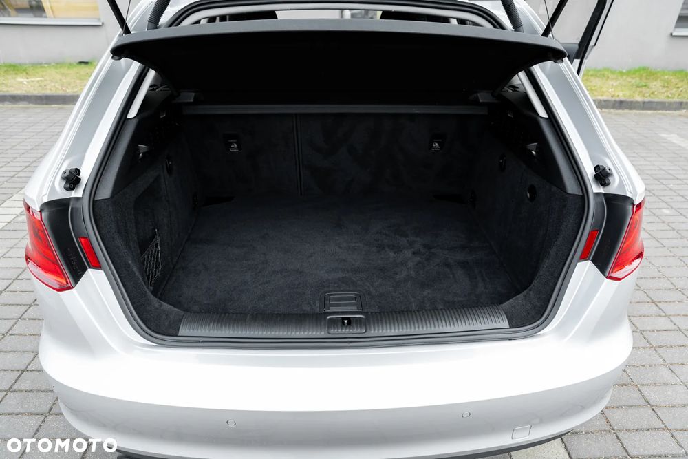 Audi A3 Sportback 1.8 TFSI Attraction - 33