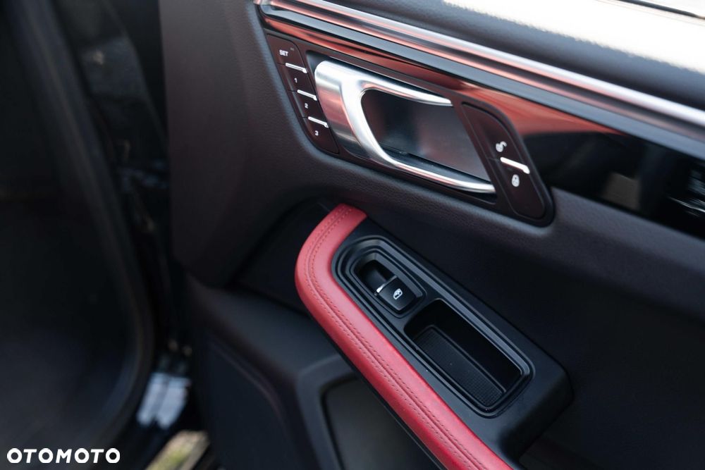 Porsche Macan Standard - 26
