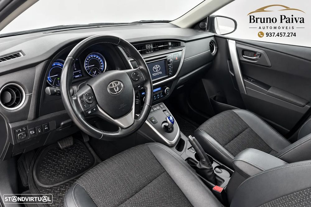 Toyota Auris Touring Sports 1.8 HSD Exclusive +TSS+Navi - 4