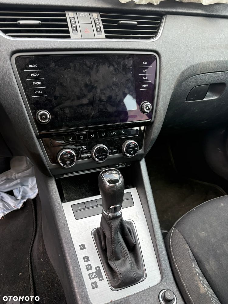 Skoda Octavia 1.5 TSI ACT DSG Ambition - 20