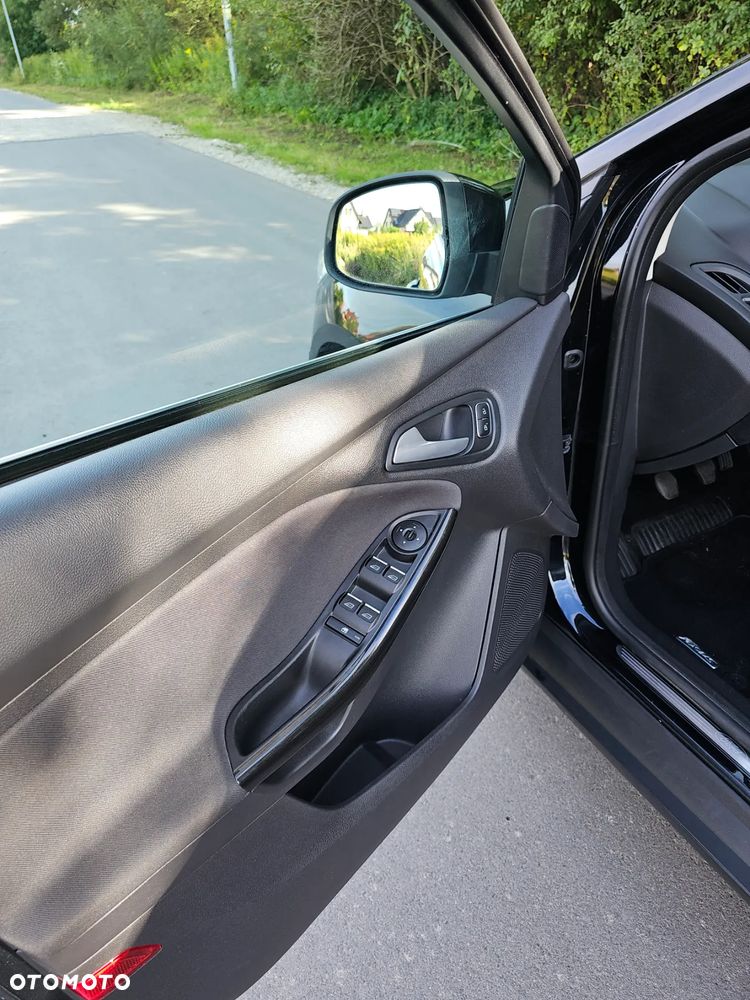 Ford Focus 2.0 TDCi SYNC Edition ASS - 14