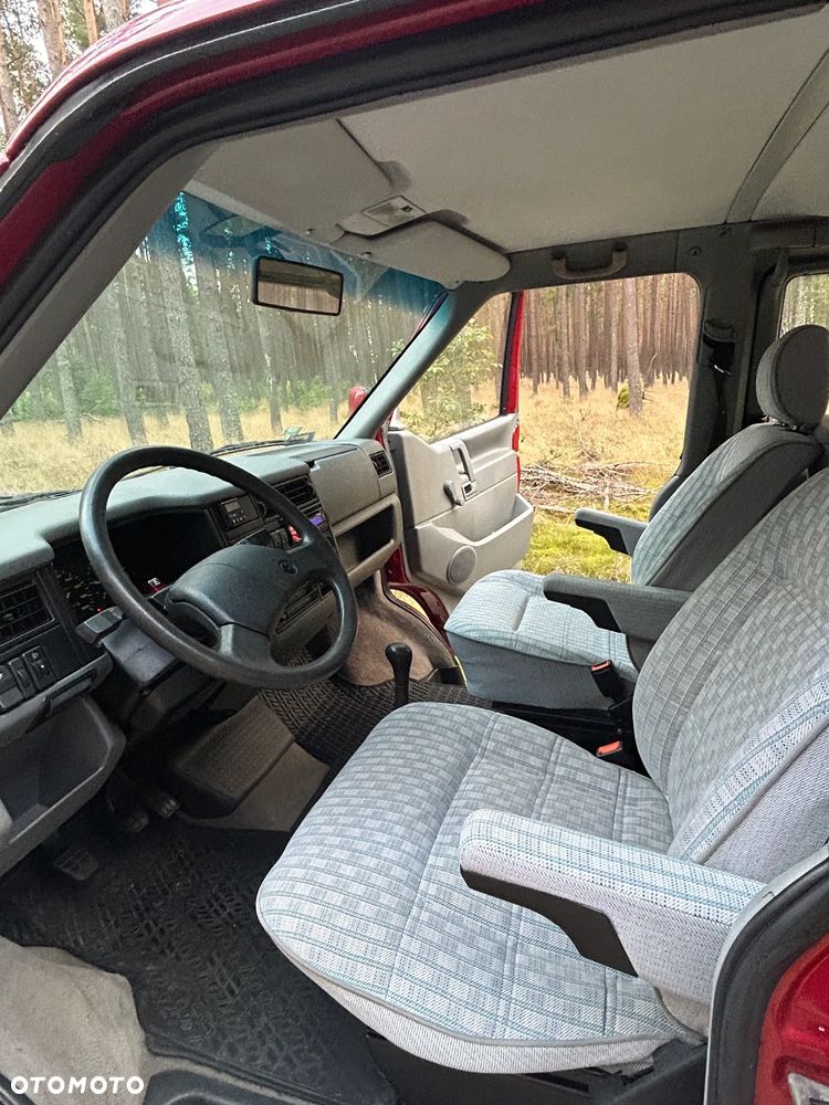 Volkswagen Multivan Standard - 2