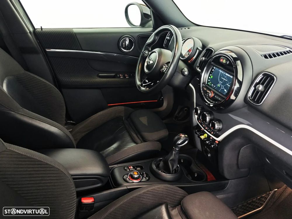 MINI Countryman Cooper SE ALL4 Auto - 8