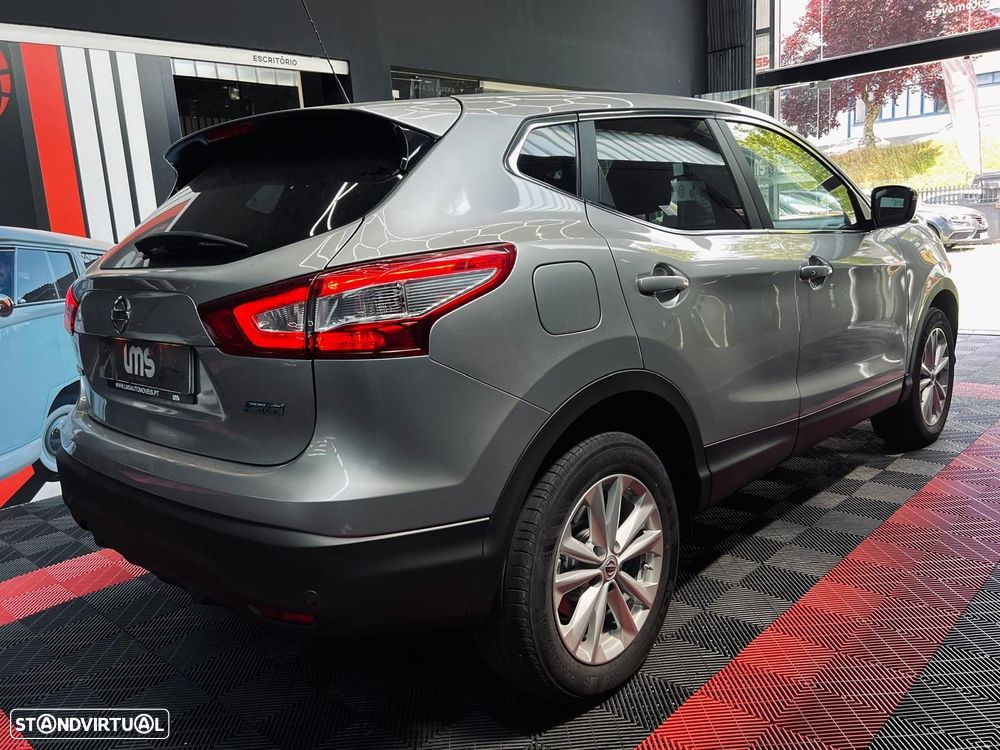 Nissan Qashqai 1.5 dCi Tekna Premium - 8