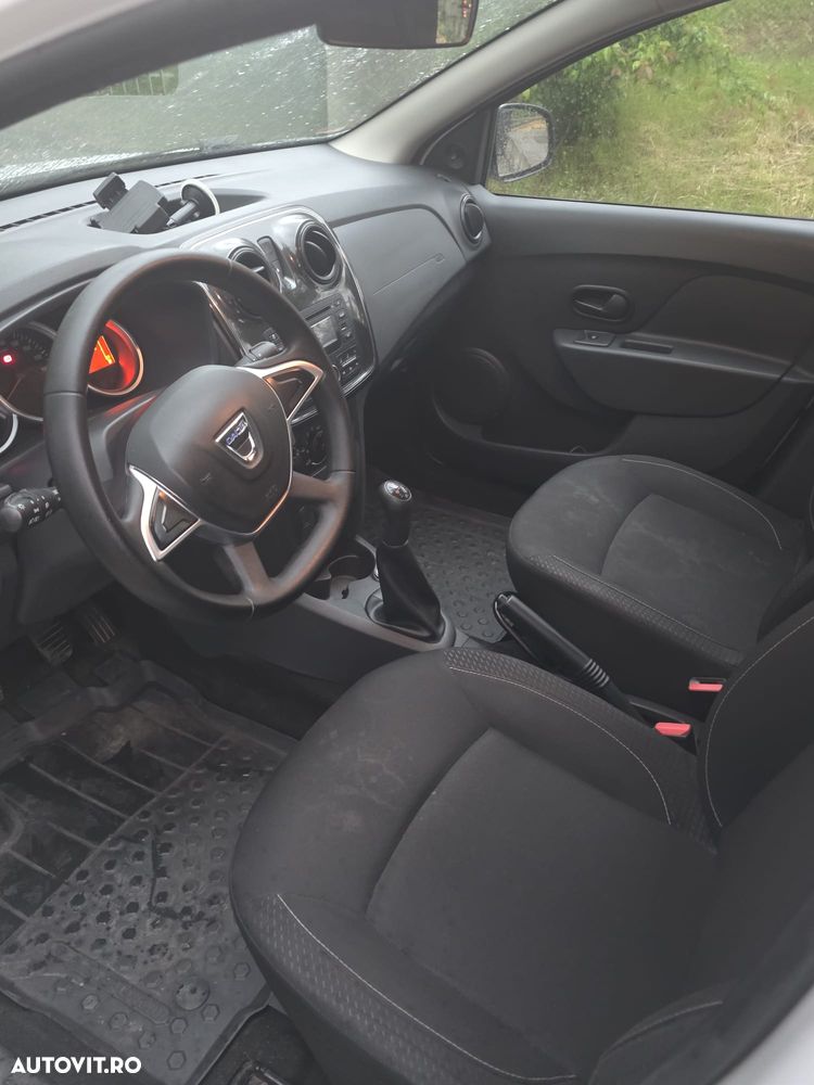 Dacia Sandero - 6