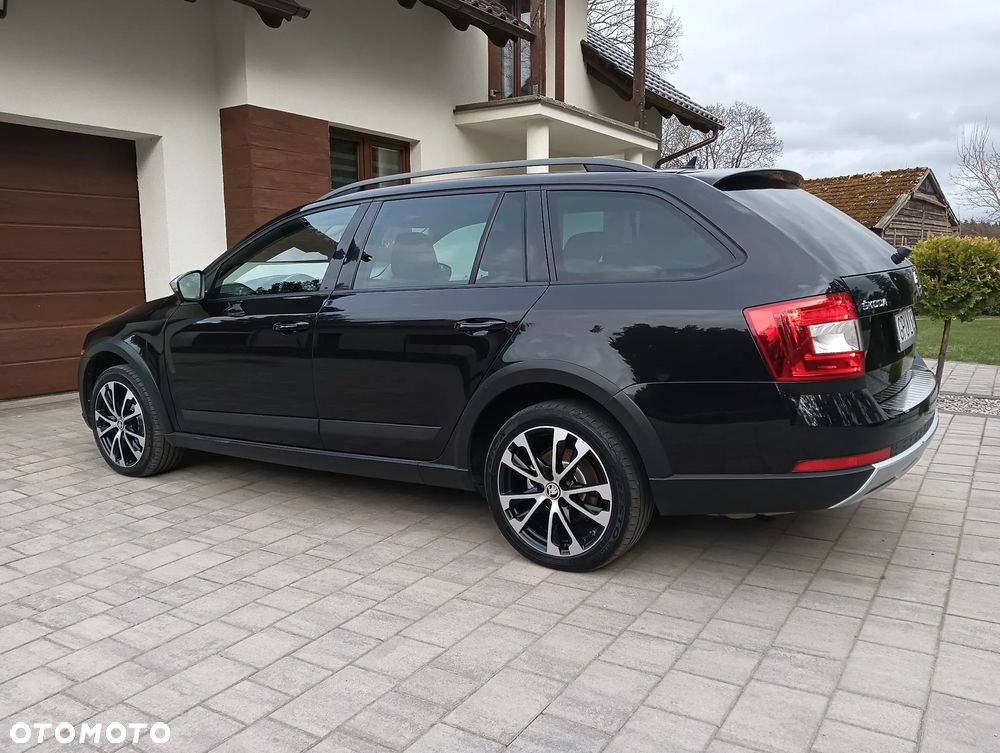 Skoda Octavia 2.0 TDI 4x4 DSG Scout - 2