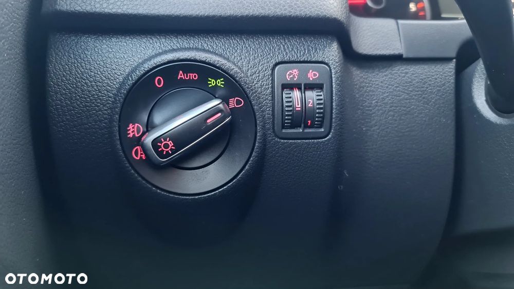 Volkswagen Tiguan 2.0 TDI Perfectline R-Style - 32