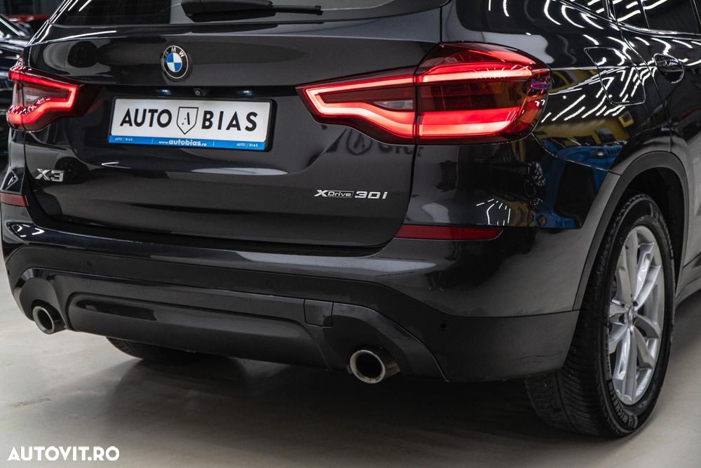 BMW X3 xDrive30i AT Luxury Line - 13