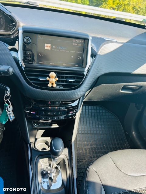 Peugeot 2008 1.2 Pure Tech Active S&S EAT6 - 13