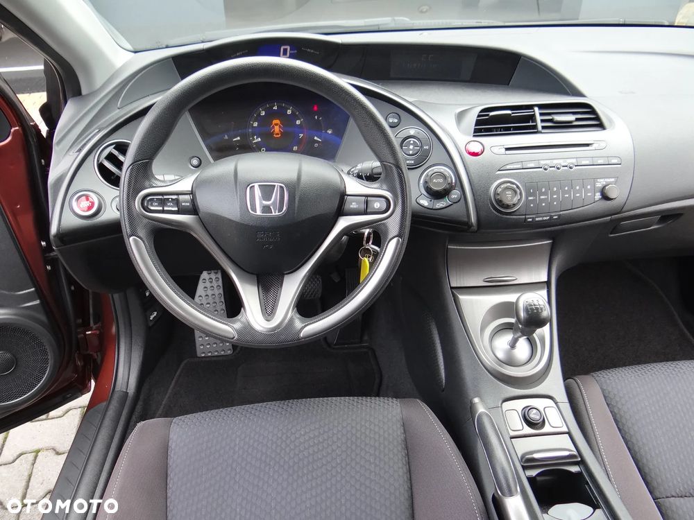 Honda Civic 1.4 i-VTEC Comfort - 25