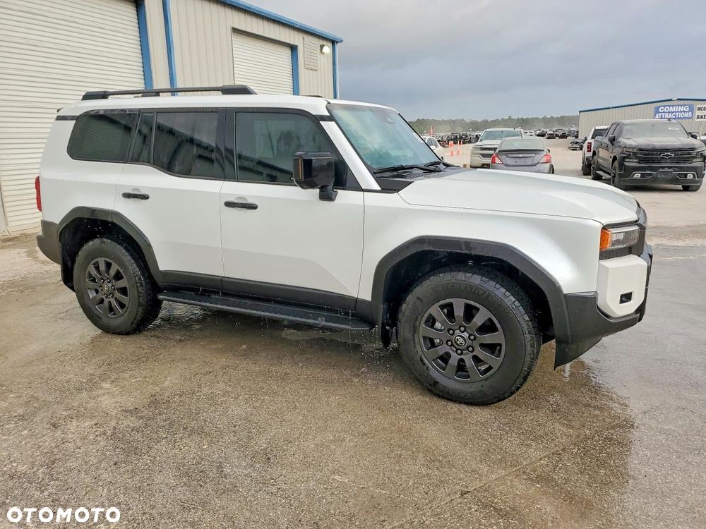 Toyota Land Cruiser - 3