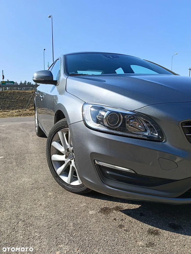 Volvo S60 D3 Geartronic Momentum - 11