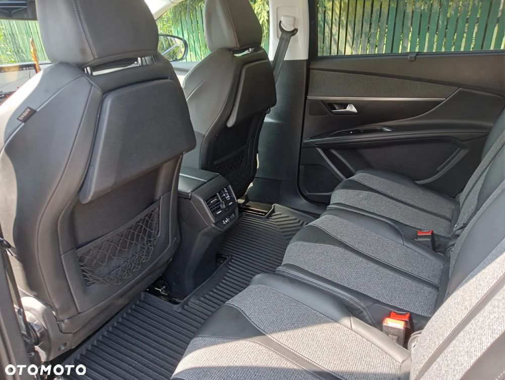Peugeot 5008 - 11