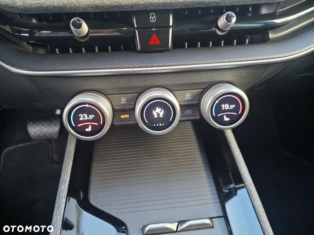 Skoda Superb 1.5 TSI mHEV Selection DSG - 26