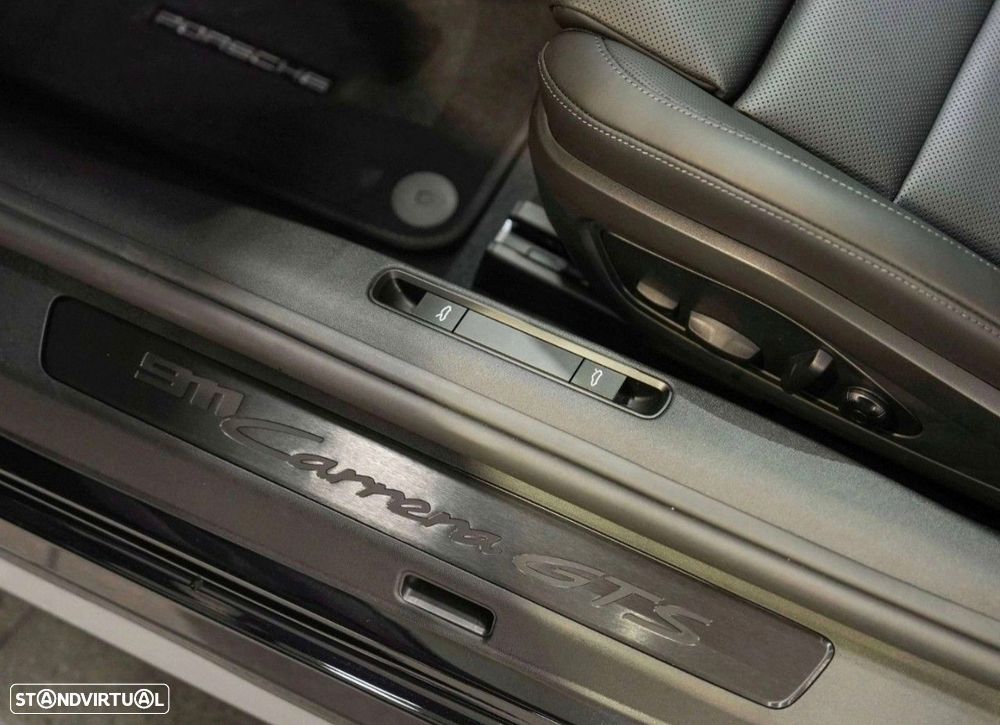 Porsche 911 (992) 2026 photo 5