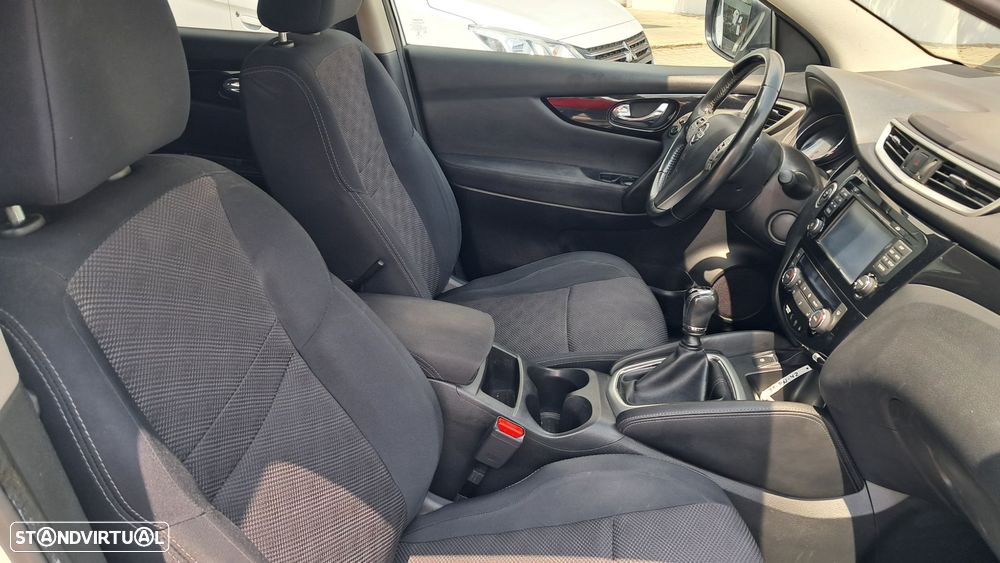 Nissan Qashqai 1.5 dCi N-Connecta 18 - 5