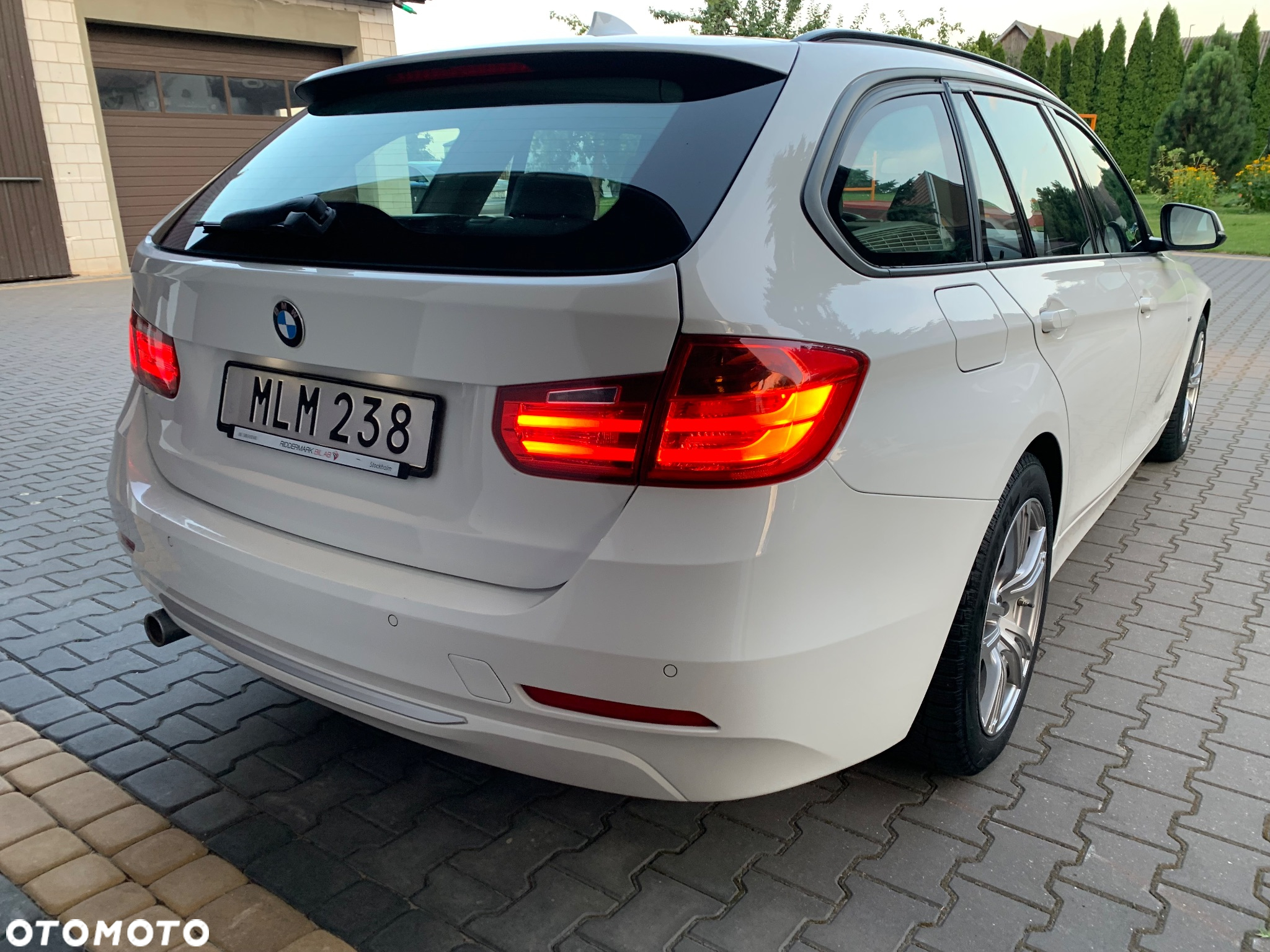 BMW Seria 3 318d Touring Modern Line - 5