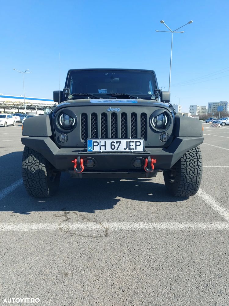 Jeep Wrangler - 24