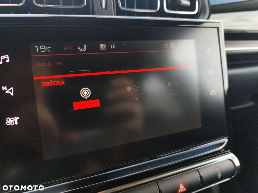 Citroën C3 1.2 PureTech Max EAT6 - 32