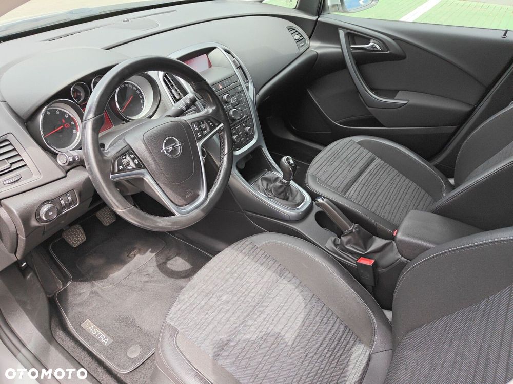 Opel Astra - 10