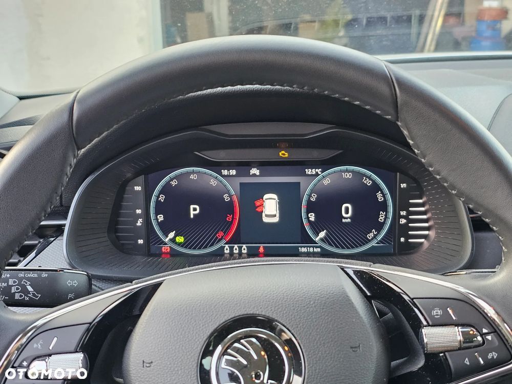 Skoda Kamiq 1.0 TSI Ambition DSG - 8