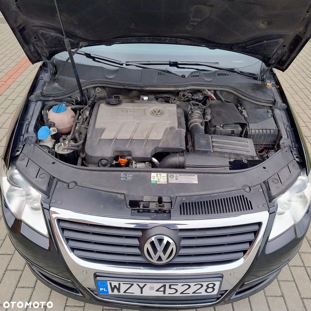 Volkswagen Passat - 19