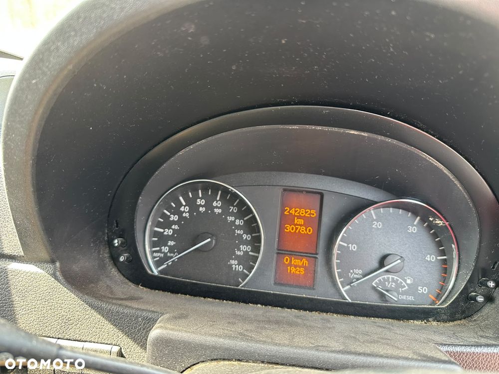 Mercedes-Benz Sprinter - 6