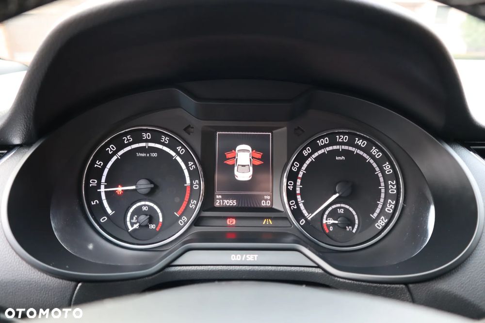 Skoda Octavia 2.0 TDI RS - 16