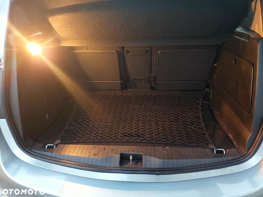 Opel Meriva - 9
