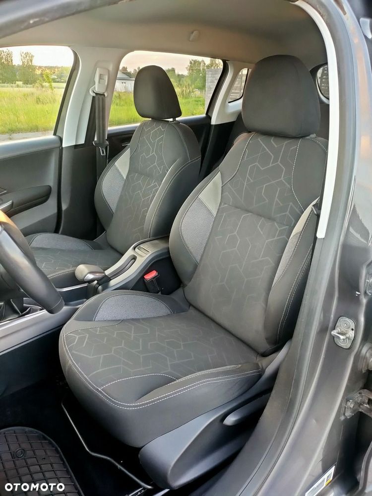 Peugeot 2008 1.6 BlueHDi Style - 12