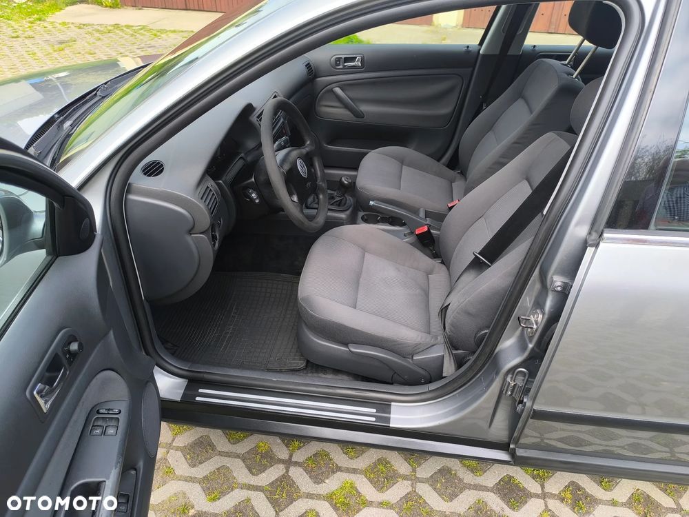 Volkswagen Passat - 9