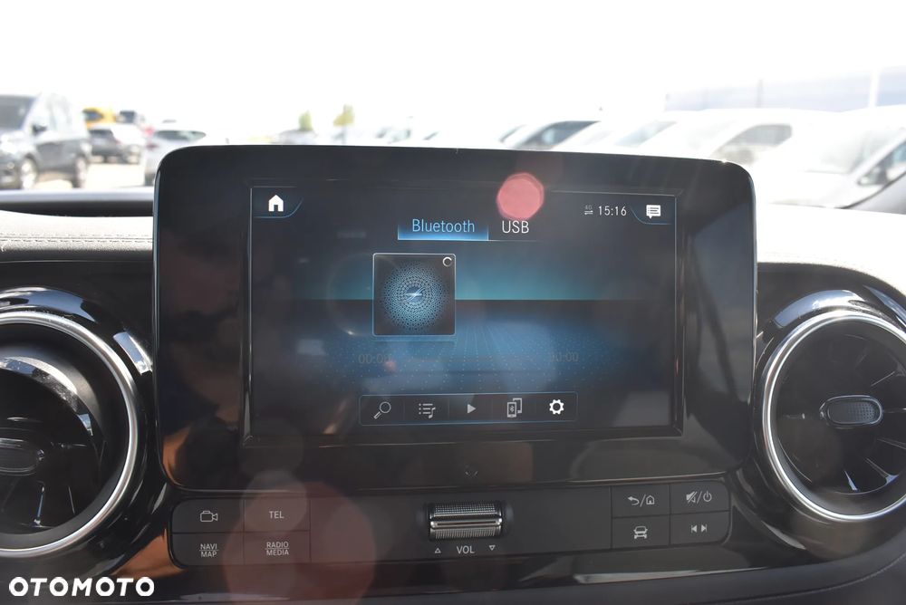 Mercedes-Benz Klasa T 180 d Progressive - 32