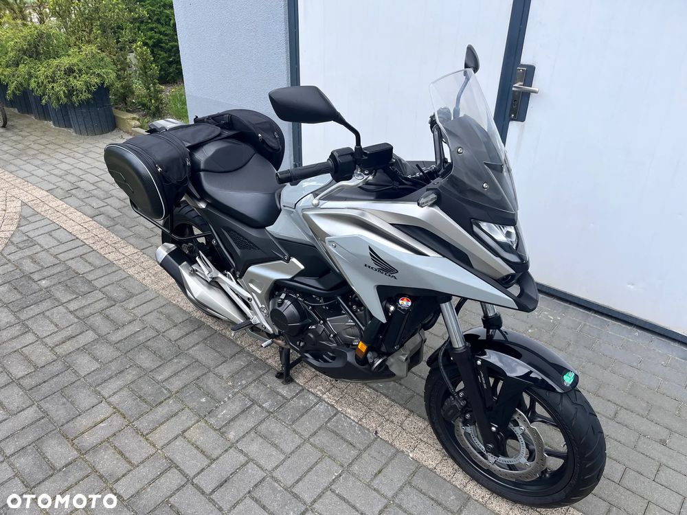 Honda NC - 23