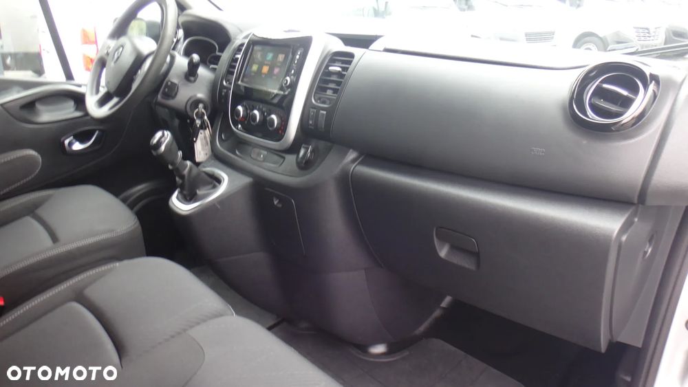 Renault Trafic - 14