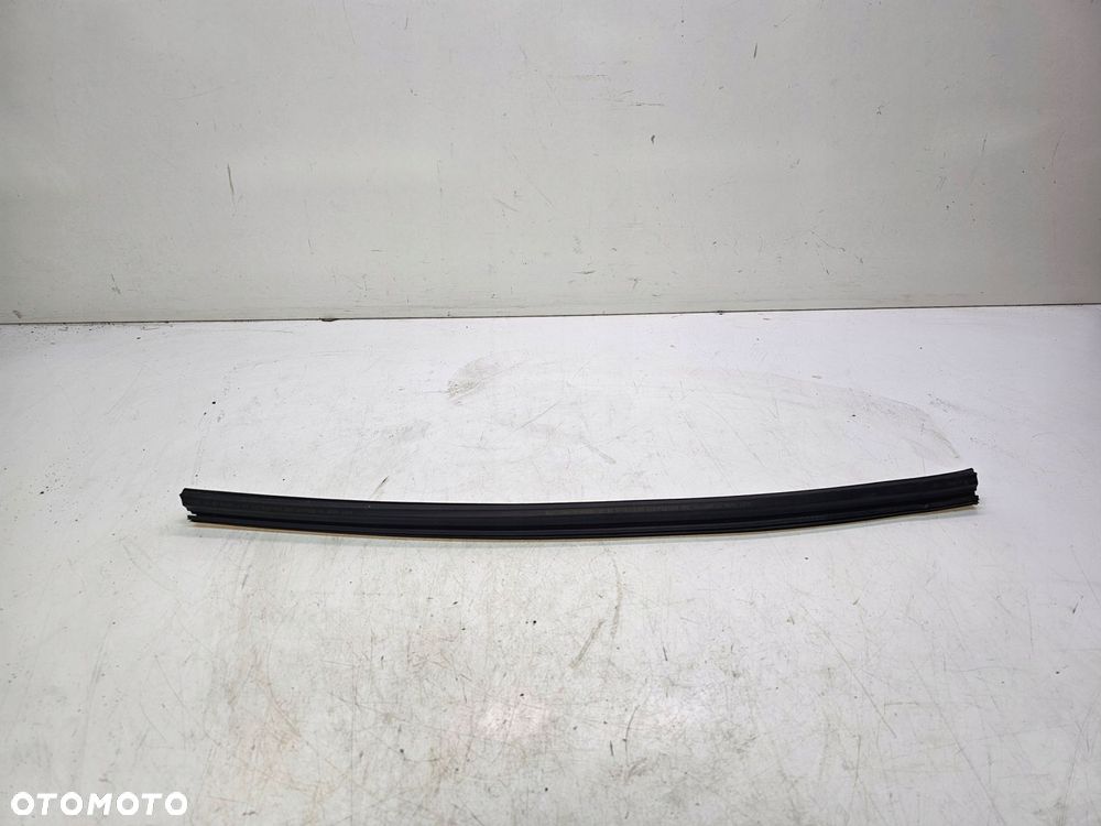 USZCZELKA DRZWI LEWY TYŁ AUDI A4 B9 8W0839479 - 1